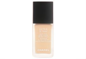 Chanel Ultra Le Teint Fluide Beige 20